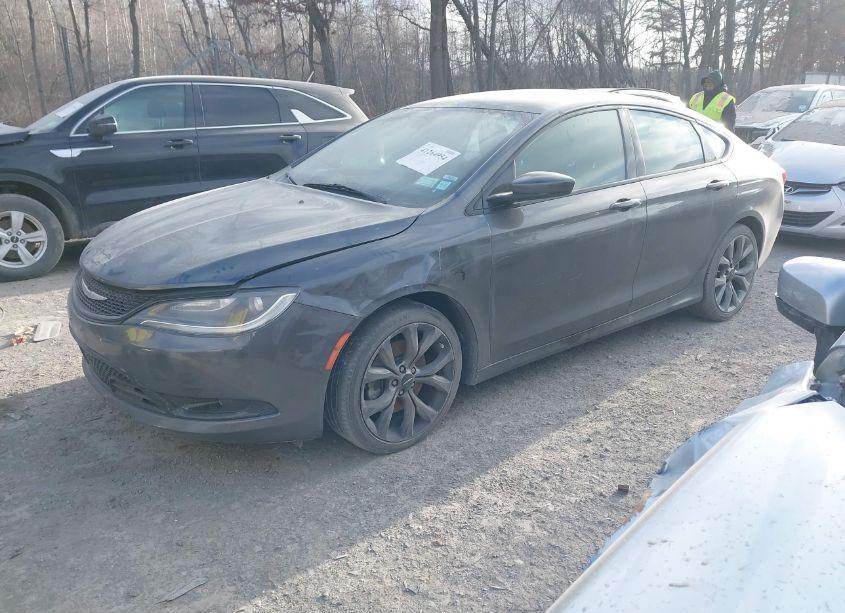 Photo 2 of 2015 Chrysler 200 S (VIN 1C3CCCBB0FN662651)