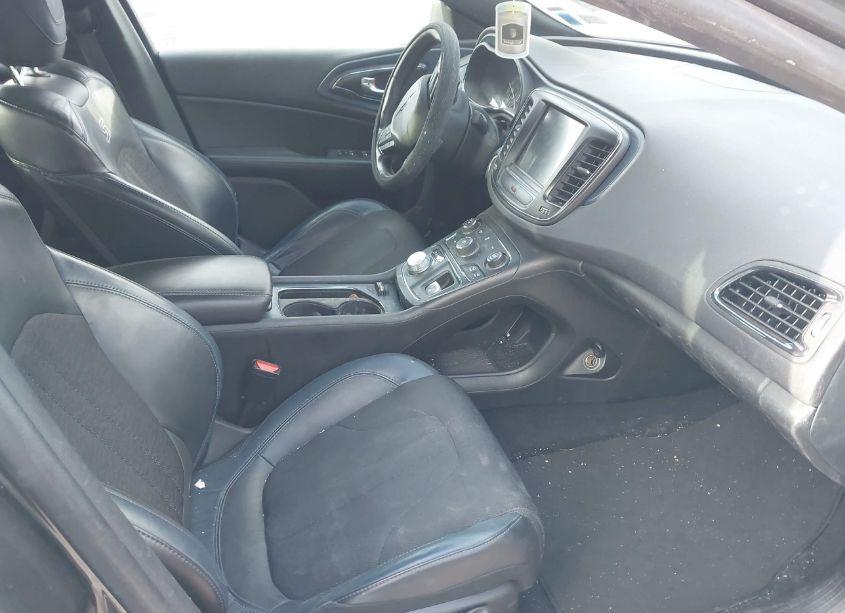 Photo 5 of 2015 Chrysler 200 S (VIN 1C3CCCBB0FN662651)