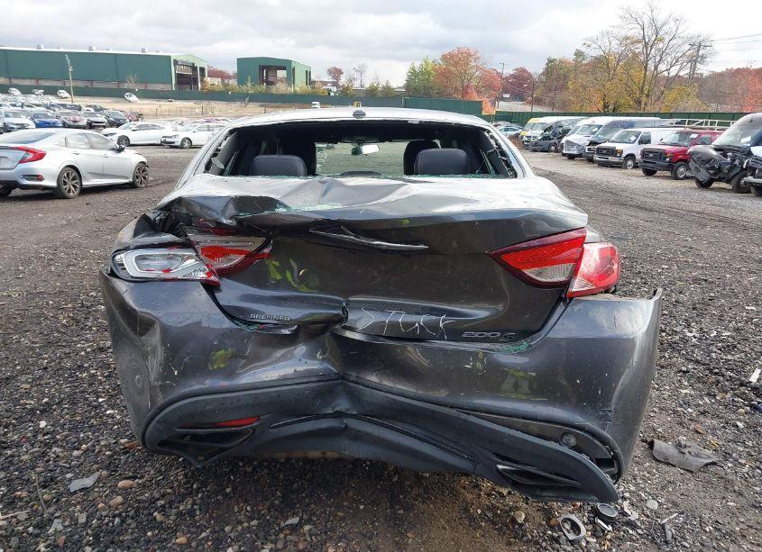 Photo 16 of 2015 Chrysler 200 S (VIN 1C3CCCBB0FN675979)