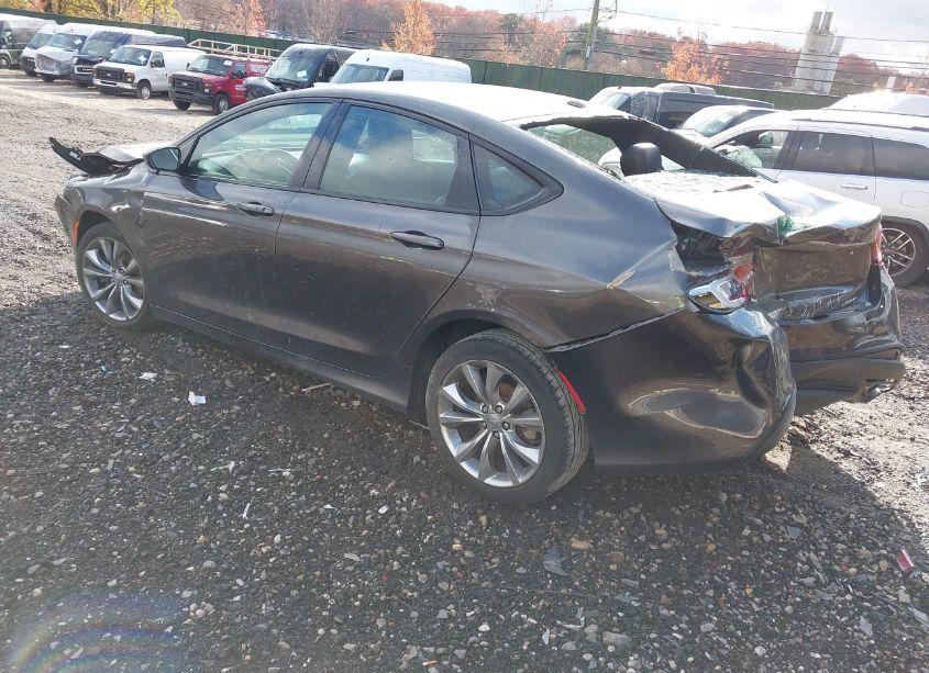 Photo 3 of 2015 Chrysler 200 S (VIN 1C3CCCBB0FN675979)