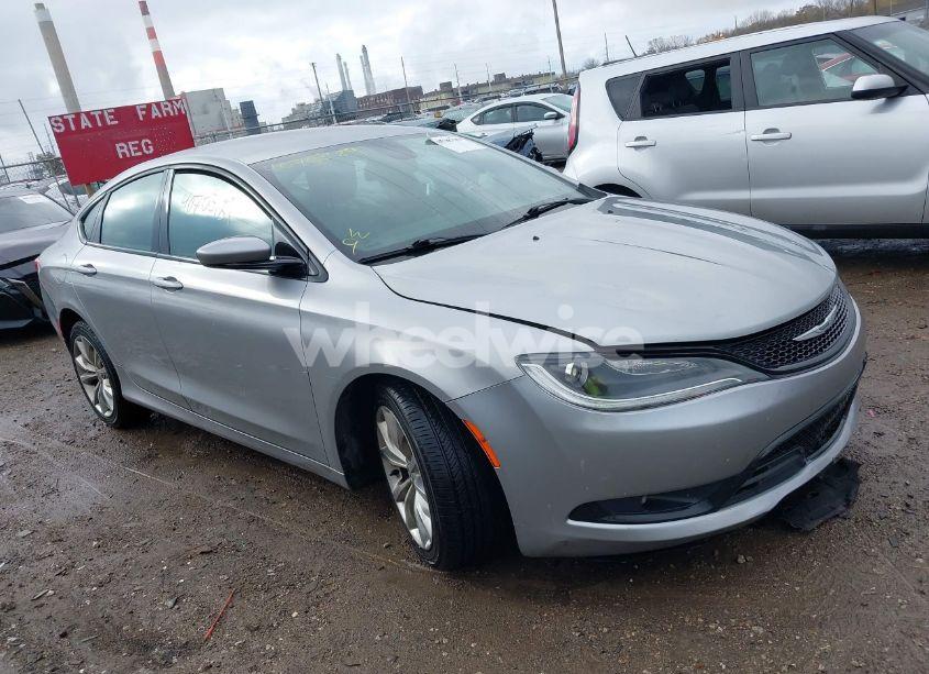 2015 Chrysler 200 S (VIN 1C3CCCBB0FN703134) main photo