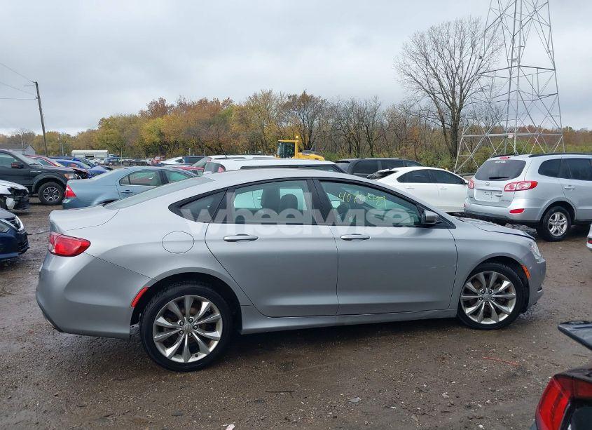 Photo 13 of 2015 Chrysler 200 S (VIN 1C3CCCBB0FN703134)