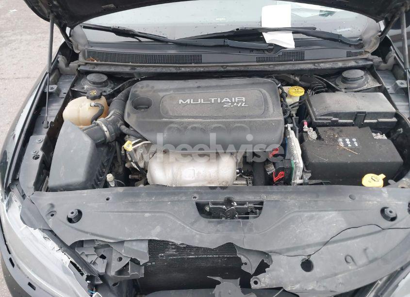 Photo 10 of 2015 Chrysler 200 S (VIN 1C3CCCBB0FN711816)