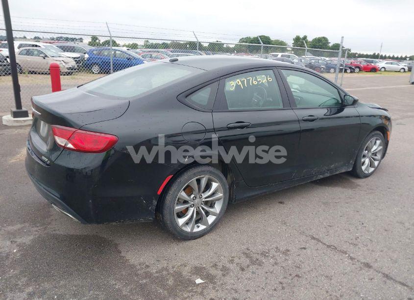 Photo 4 of 2015 Chrysler 200 S (VIN 1C3CCCBB0FN711816)