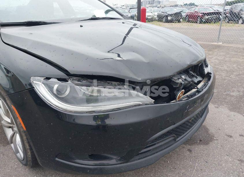 Photo 6 of 2015 Chrysler 200 S (VIN 1C3CCCBB0FN711816)