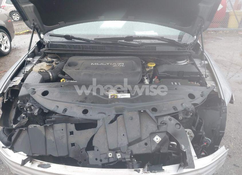 Photo 10 of 2015 Chrysler 200 S (VIN 1C3CCCBB0FN754939)