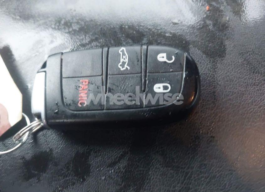 Photo 11 of 2015 Chrysler 200 S (VIN 1C3CCCBB0FN754939)