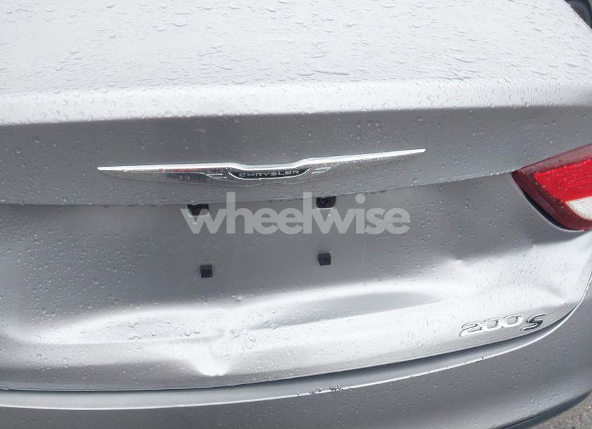 Photo 14 of 2015 Chrysler 200 S (VIN 1C3CCCBB0FN754939)