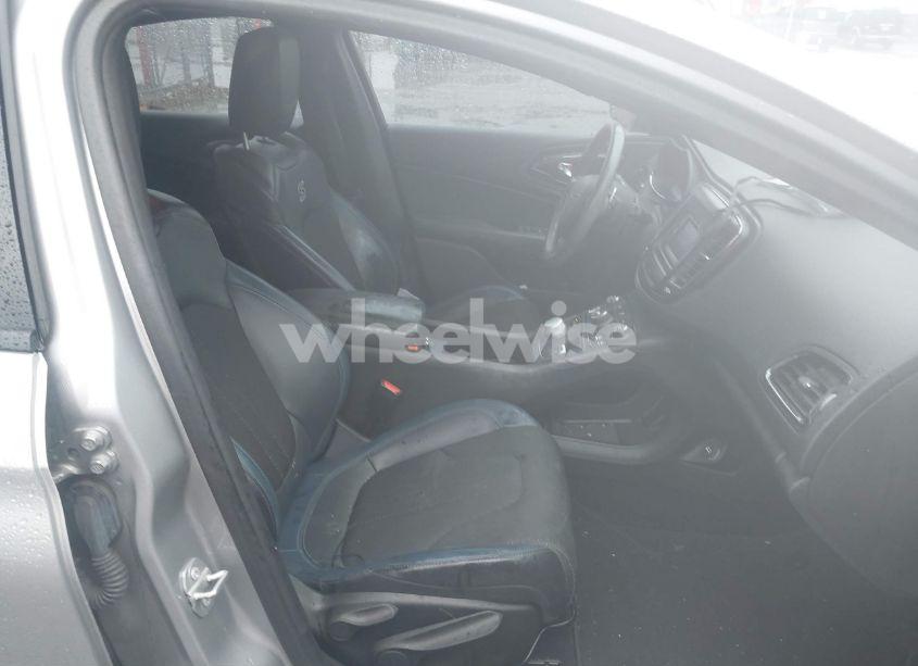 Photo 5 of 2015 Chrysler 200 S (VIN 1C3CCCBB0FN754939)