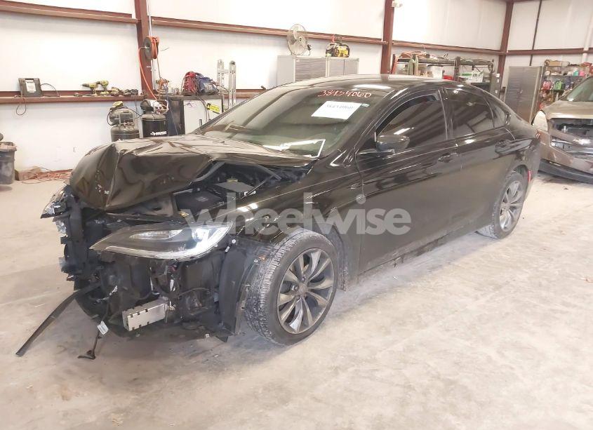 Photo 2 of 2015 Chrysler 200 S (VIN 1C3CCCBB0FN755167)