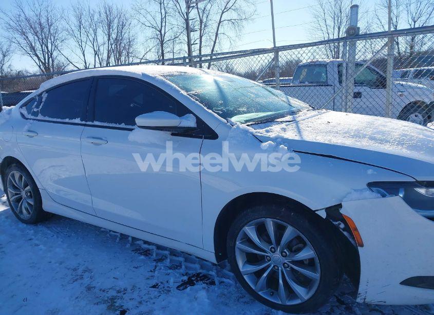 Photo 13 of 2015 Chrysler 200 S (VIN 1C3CCCBB0FN755878)