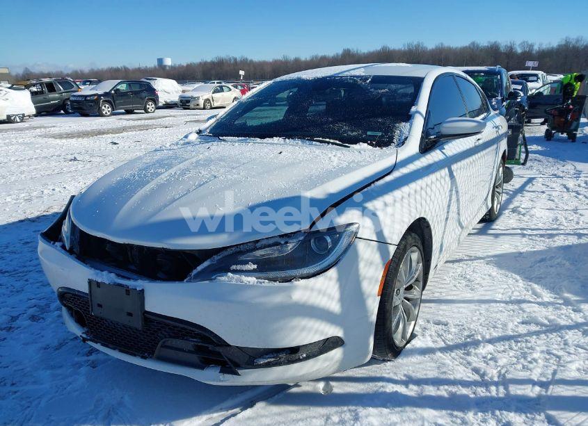 Photo 2 of 2015 Chrysler 200 S (VIN 1C3CCCBB0FN755878)