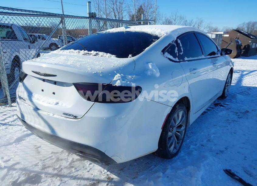 Photo 4 of 2015 Chrysler 200 S (VIN 1C3CCCBB0FN755878)