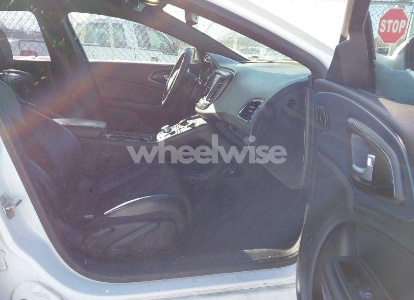 Photo 5 of 2015 Chrysler 200 S (VIN 1C3CCCBB0FN755878)