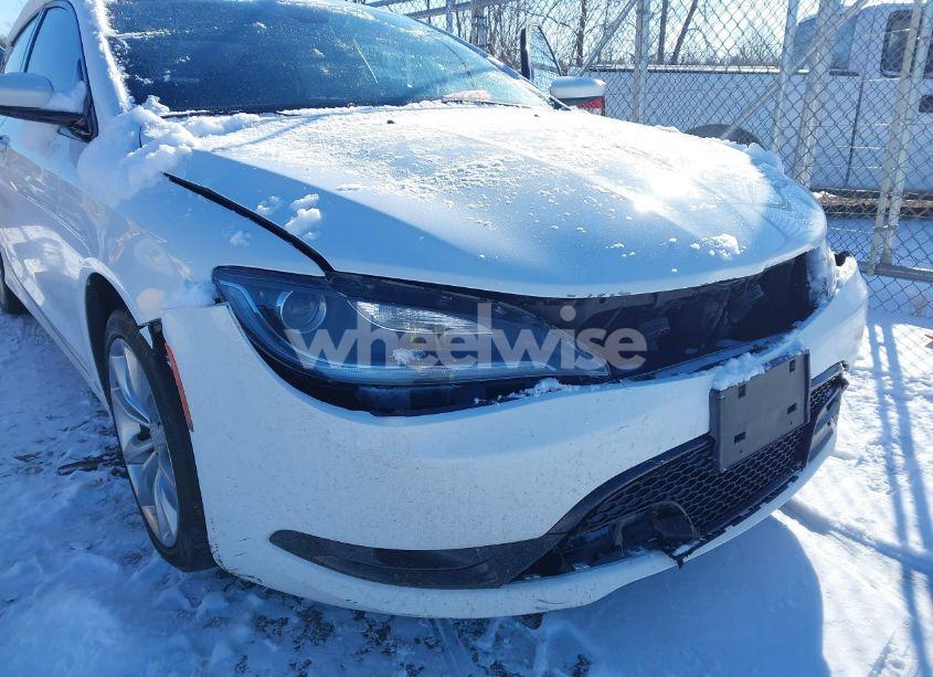 Photo 6 of 2015 Chrysler 200 S (VIN 1C3CCCBB0FN755878)