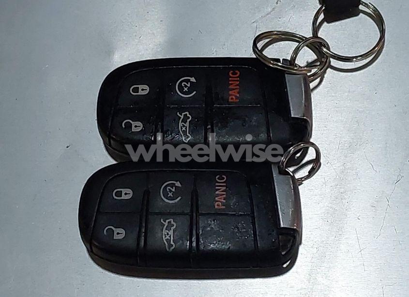 Photo 11 of 2016 Chrysler 200 S (VIN 1C3CCCBB0GN175385)