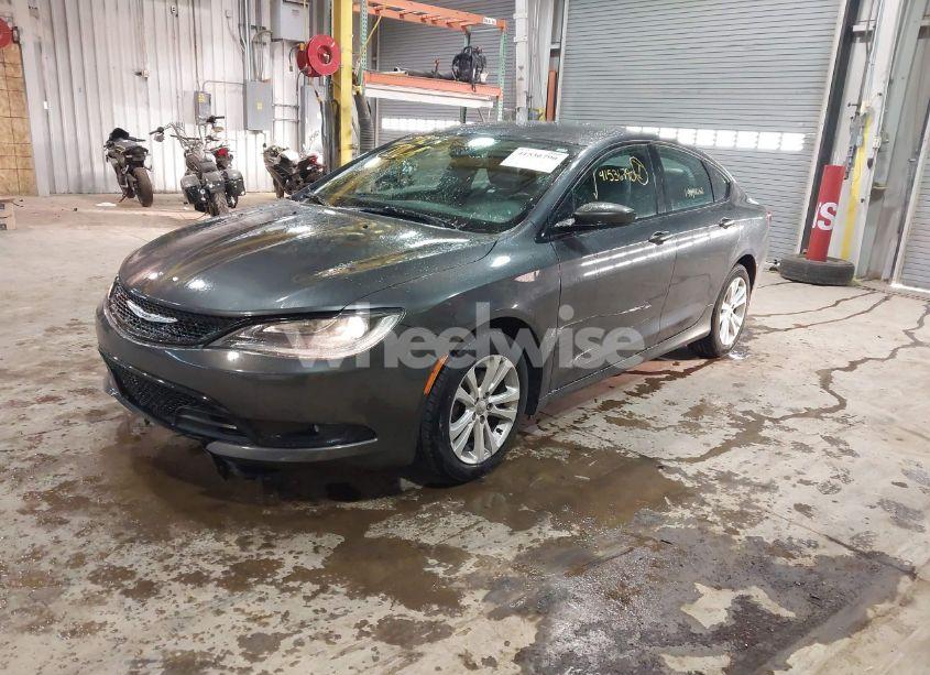 Photo 2 of 2016 Chrysler 200 S (VIN 1C3CCCBB0GN175385)