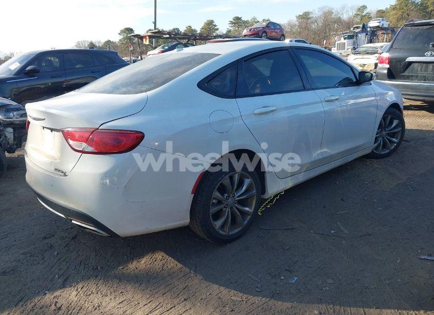 Photo 4 of 2015 Chrysler 200 S (VIN 1C3CCCBB1FN585160)