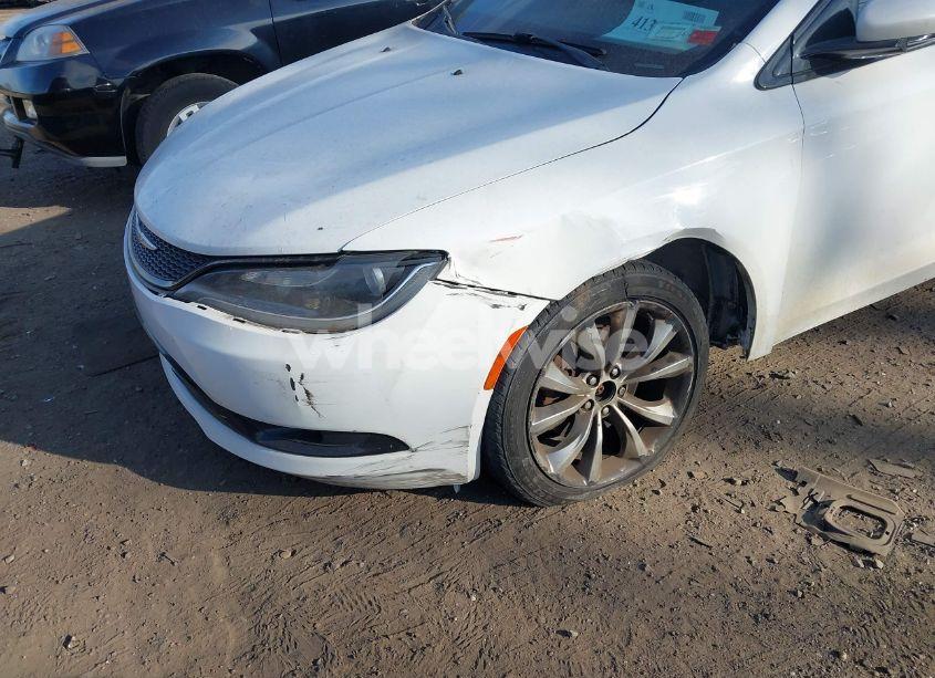 Photo 6 of 2015 Chrysler 200 S (VIN 1C3CCCBB1FN585160)