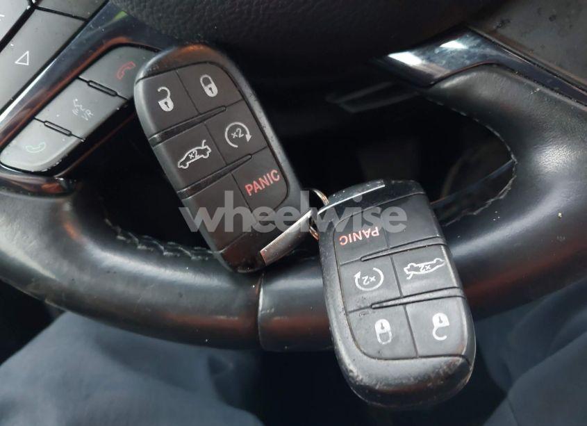 Photo 11 of 2015 Chrysler 200 S (VIN 1C3CCCBB1FN609019)