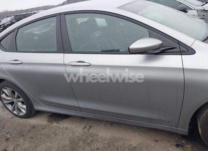 Photo 13 of 2015 Chrysler 200 S (VIN 1C3CCCBB1FN609019)