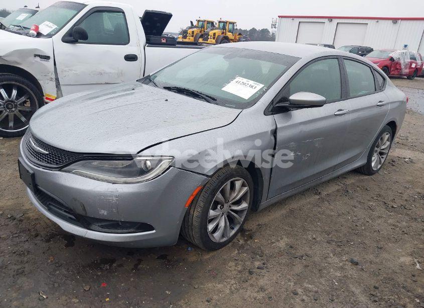 Photo 2 of 2015 Chrysler 200 S (VIN 1C3CCCBB1FN609019)