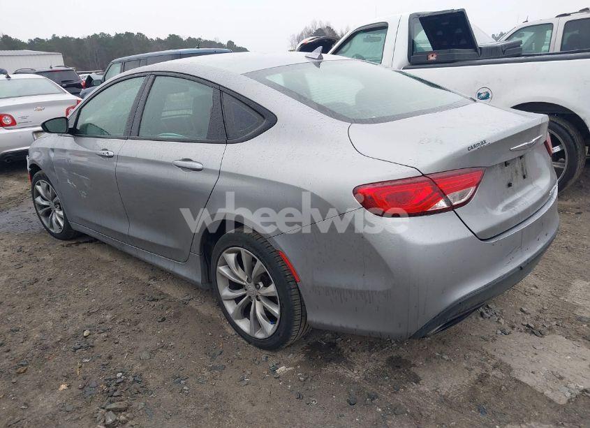 Photo 3 of 2015 Chrysler 200 S (VIN 1C3CCCBB1FN609019)