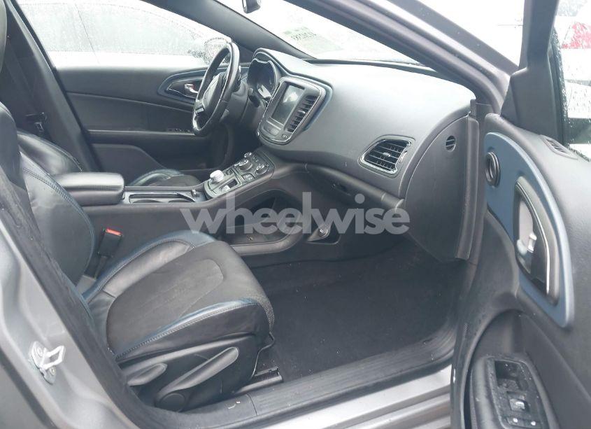 Photo 5 of 2015 Chrysler 200 S (VIN 1C3CCCBB1FN609019)