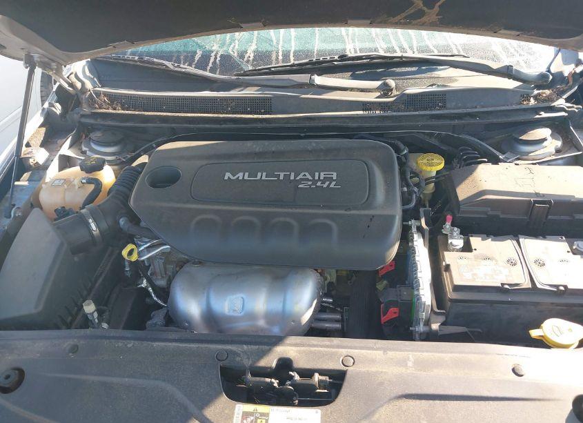 Photo 10 of 2015 Chrysler 200 S (VIN 1C3CCCBB1FN659774)