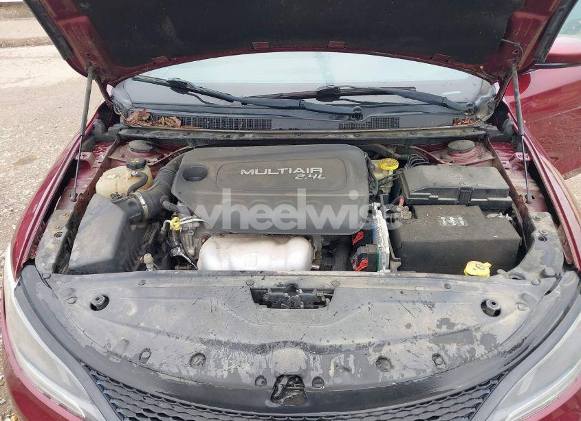 Photo 10 of 2015 Chrysler 200 S (VIN 1C3CCCBB1FN687767)