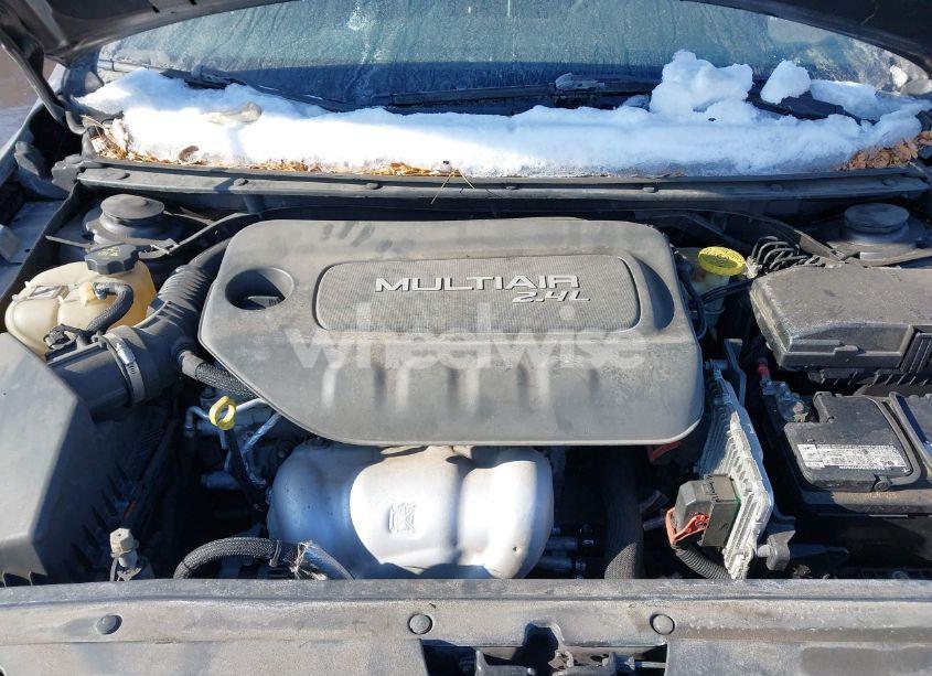 Photo 10 of 2015 Chrysler 200 (VIN 1C3CCCBB1FN721593)