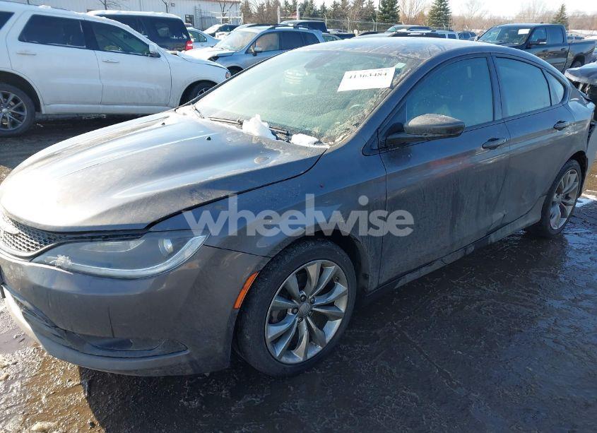 Photo 2 of 2015 Chrysler 200 (VIN 1C3CCCBB1FN721593)