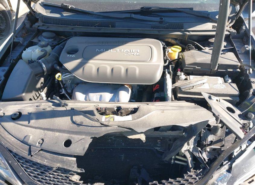 Photo 10 of 2015 Chrysler 200 S (VIN 1C3CCCBB1FN737891)