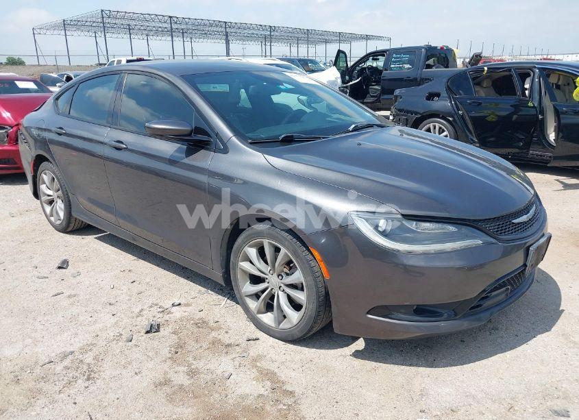 2015 Chrysler 200 S (VIN 1C3CCCBB1FN753251) main photo