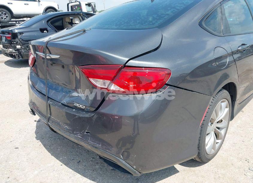 Photo 12 of 2015 Chrysler 200 S (VIN 1C3CCCBB1FN753251)