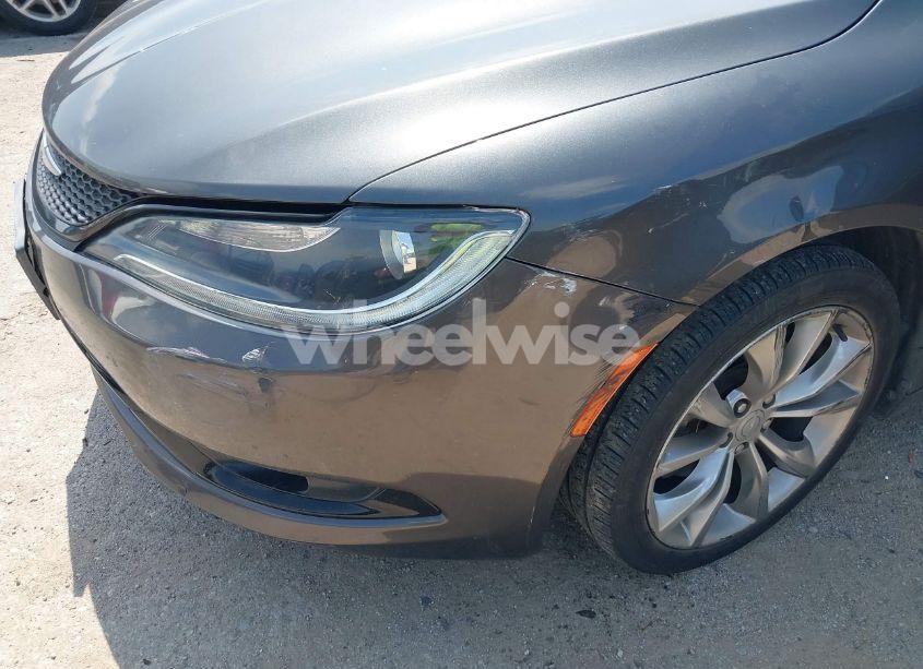 Photo 14 of 2015 Chrysler 200 S (VIN 1C3CCCBB1FN753251)