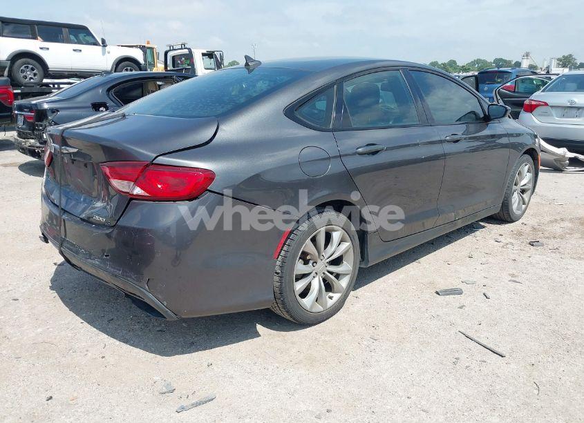 Photo 4 of 2015 Chrysler 200 S (VIN 1C3CCCBB1FN753251)