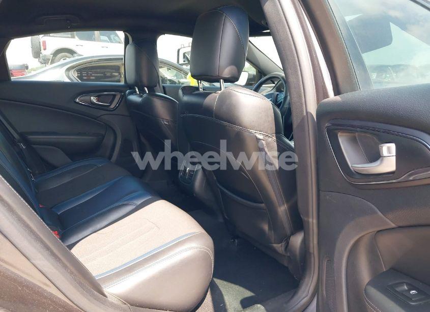 Photo 8 of 2015 Chrysler 200 S (VIN 1C3CCCBB1FN753251)