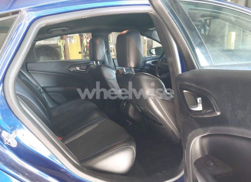 Photo 8 of 2016 Chrysler 200 S (VIN 1C3CCCBB1GN123554)