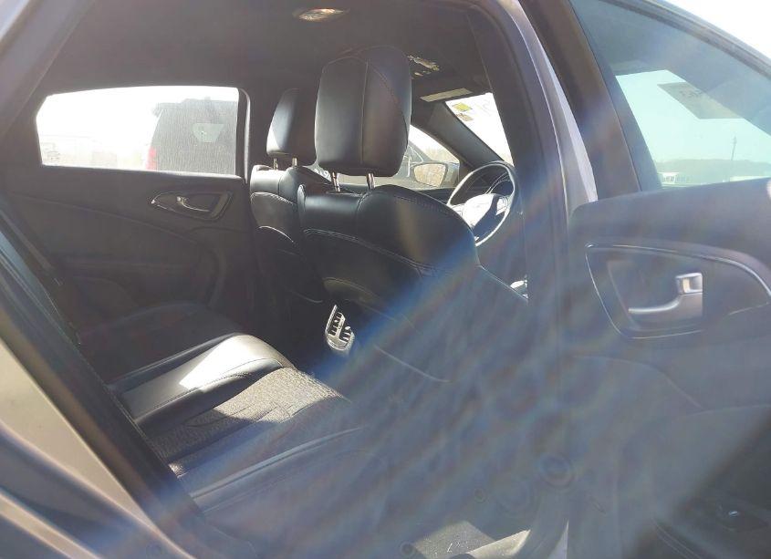 Photo 8 of 2016 Chrysler 200 S (VIN 1C3CCCBB1GN174150)