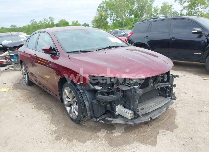 2015 Chrysler 200 S (VIN 1C3CCCBB2FN566360) main photo