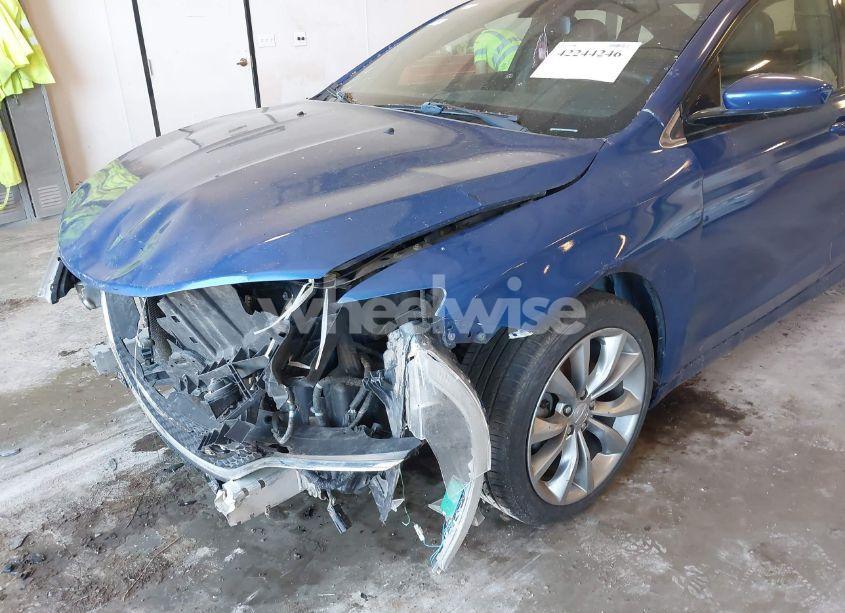 Photo 13 of 2015 Chrysler 200 S (VIN 1C3CCCBB2FN598693)