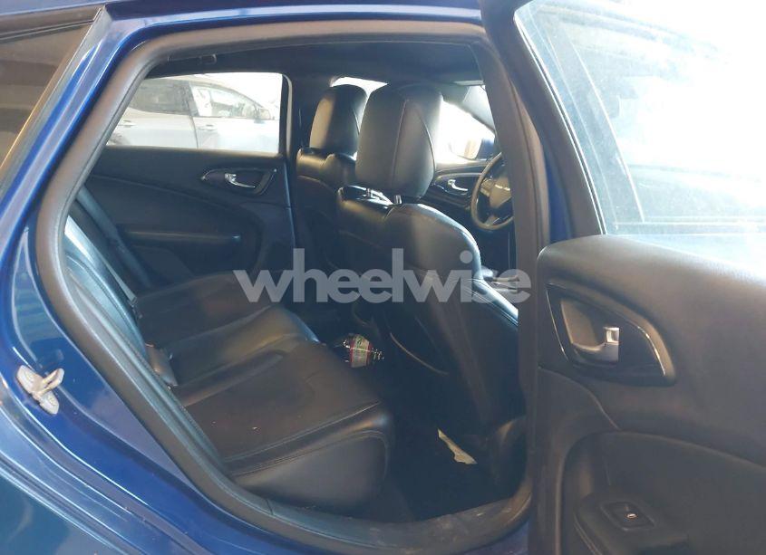 Photo 8 of 2015 Chrysler 200 S (VIN 1C3CCCBB2FN598693)