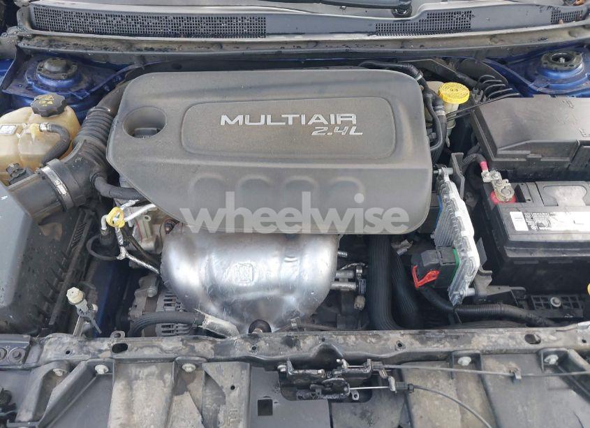 Photo 10 of 2015 Chrysler 200 S (VIN 1C3CCCBB2FN634348)