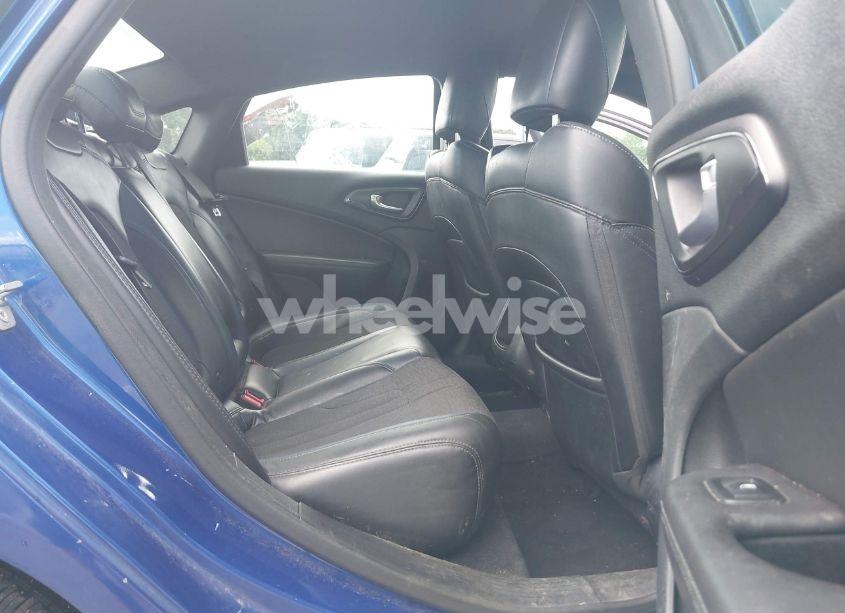 Photo 8 of 2015 Chrysler 200 S (VIN 1C3CCCBB2FN634348)