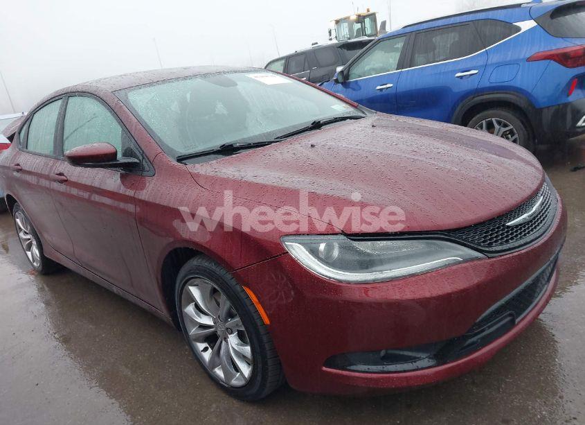 2015 Chrysler 200 S (VIN 1C3CCCBB2FN681363) main photo