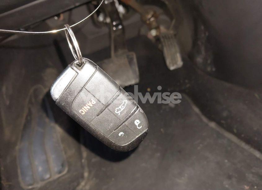 Photo 11 of 2015 Chrysler 200 S (VIN 1C3CCCBB2FN681363)