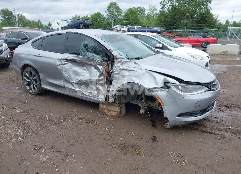 2016 Chrysler 200 S (VIN 1C3CCCBB2GN125376) main photo