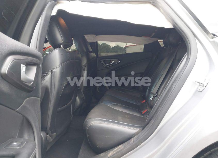 Photo 8 of 2016 Chrysler 200 S (VIN 1C3CCCBB2GN125376)