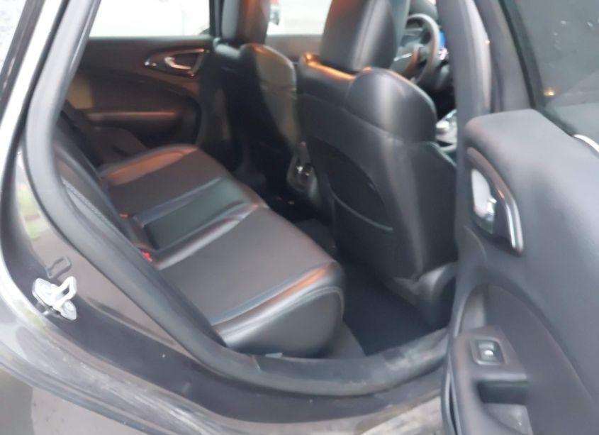 Photo 8 of 2015 Chrysler 200 S (VIN 1C3CCCBB3FN629689)